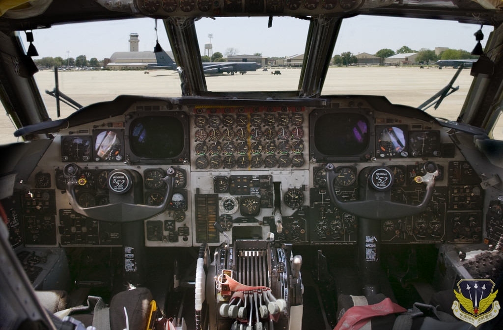 B-52.jpg