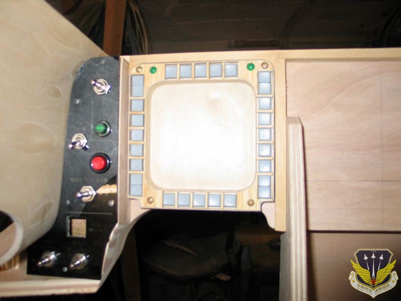 Cockpit F16 867.jpg