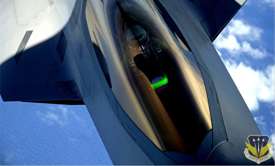 f22_654.jpg