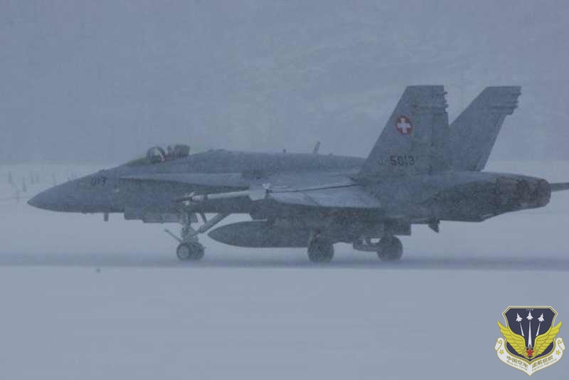 Swiss-F-18_09.jpg